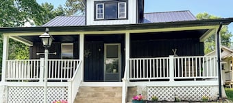 Year-Round Fun on Lake Sheridan! Home w/ Patio