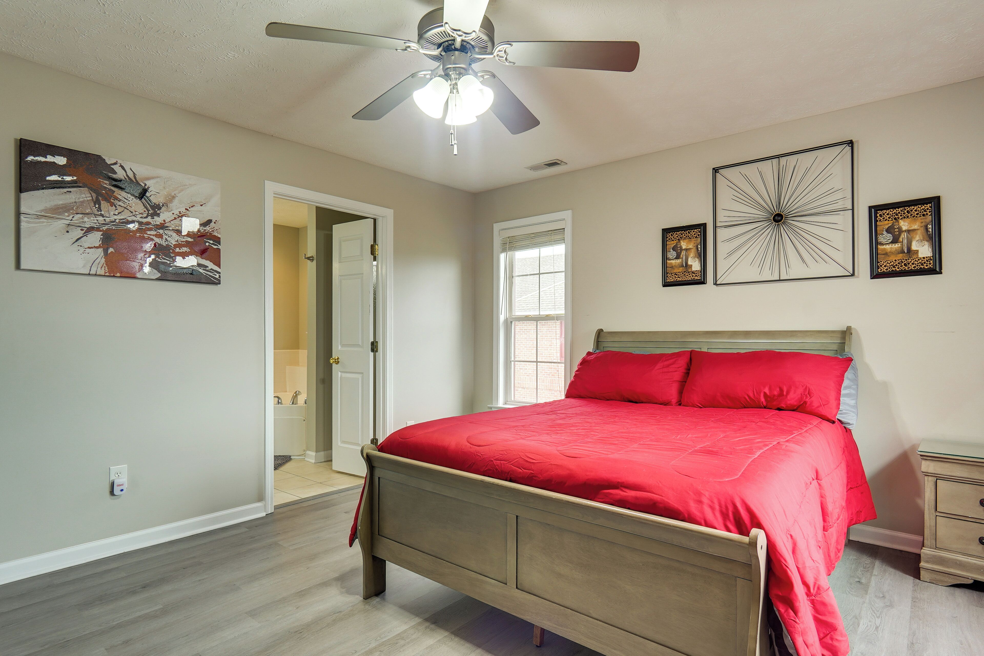 2 chambres, bureau, fer et planche à repasser, accès Internet