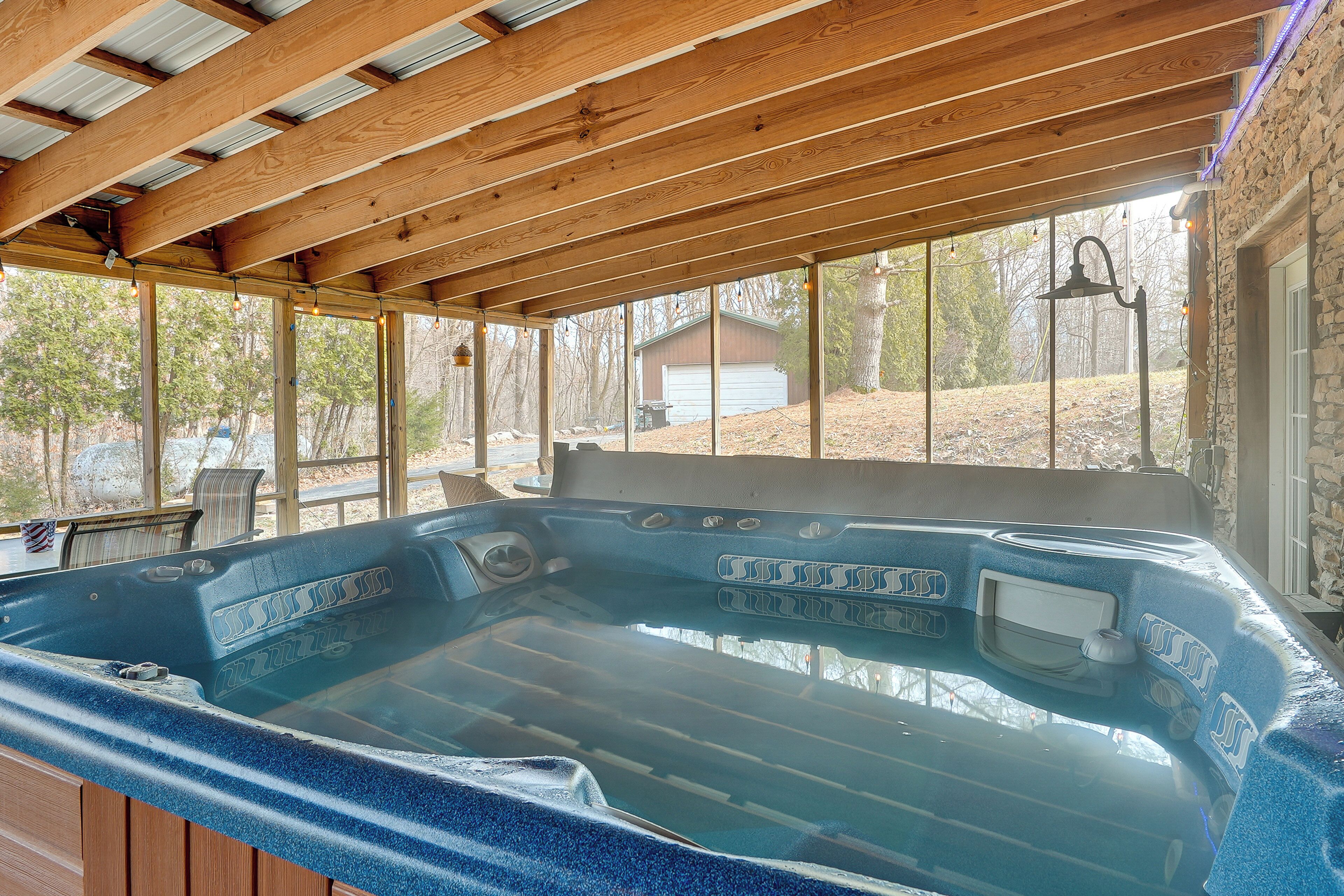 Baignoire à remous intérieure