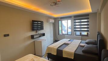 Classic Room | Premium bedding, free WiFi, bed sheets