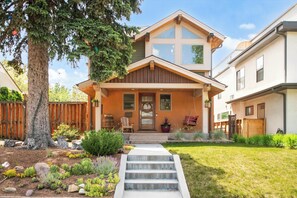 Exterior - Hot Tub Soaks & Foodie Strolls! Berkeley Area Base (Denver)