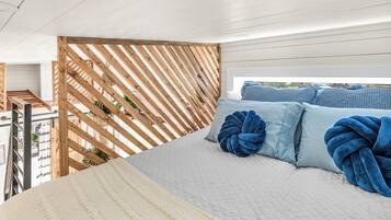 1 makuuhuone, silitysrauta/-lauta, internet, vuodevaatteet