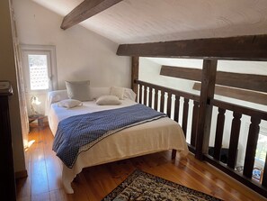 1 chambre, literie fournie
