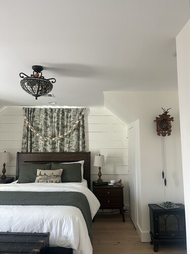 The Walter B Room at The Ball Ground House