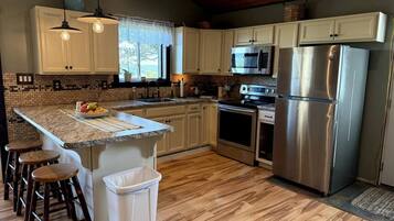 Microwave, oven, stovetop, dishwasher