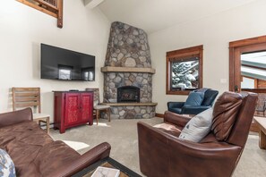 Smart TV - Top-Floor Condo | Hot Tub | Near Town & Slopes (Steamboat Springs)