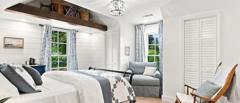 1 habitación, tabla de planchar con plancha, wifi y ropa de cama
