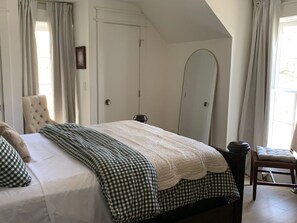3 makuuhuonetta, silitysrauta/-lauta, Wi-Fi, vuodevaatteet