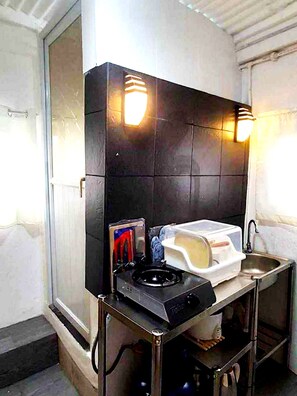 Apartment, 1 Bedroom | Interior - Central Baguio Budget Stay With Wifi (Baguio)