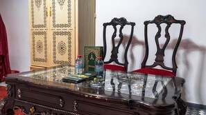 Family Suite, Balcony | Living area - Riad Green House (Fès)