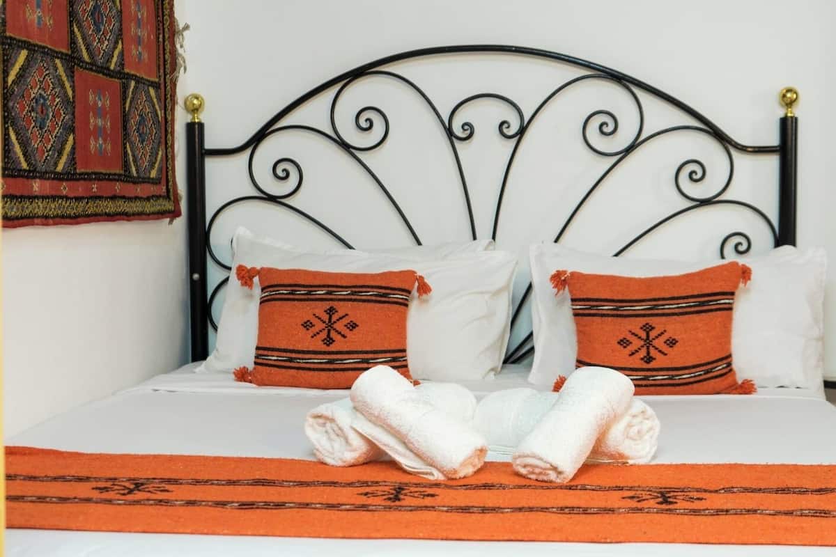 Panoramic Triple Room | In-room safe, desk, laptop workspace, soundproofing