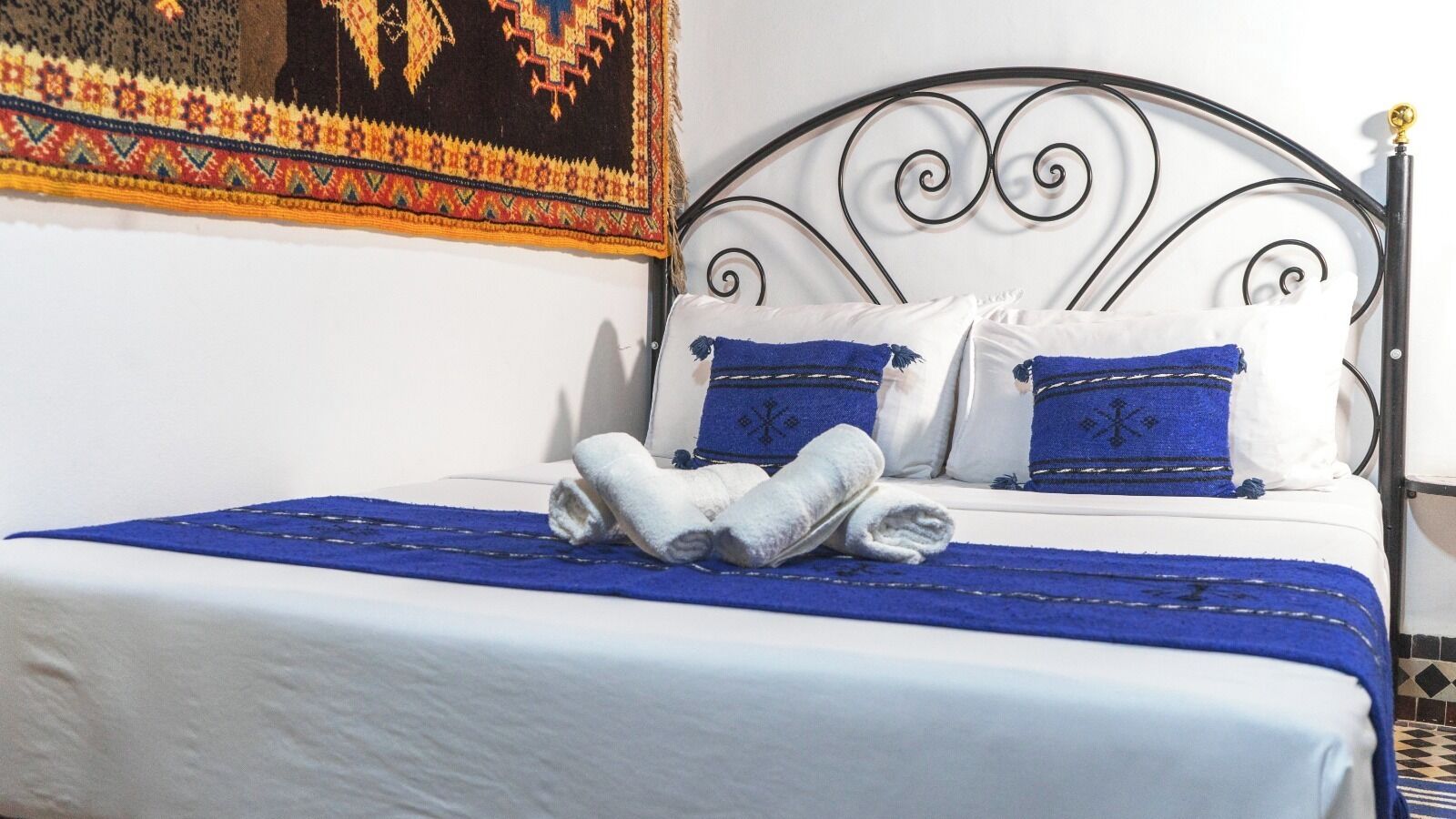 Deluxe Double or Twin Room | In-room safe, desk, laptop workspace, soundproofing