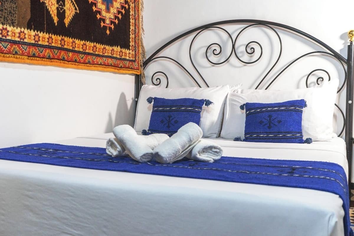 Deluxe Double or Twin Room | In-room safe, desk, laptop workspace, soundproofing