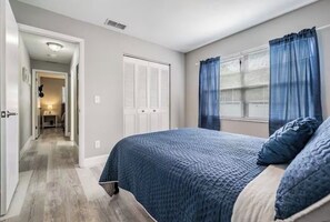 3 Schlafzimmer, Bügeleisen/Bügelbrett, WLAN, Bettwäsche