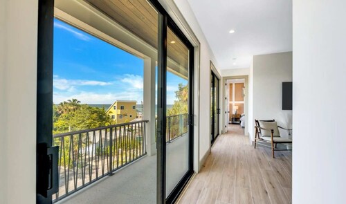 Tide of Your Life ~ Steps to Beach/Luxury Retreat