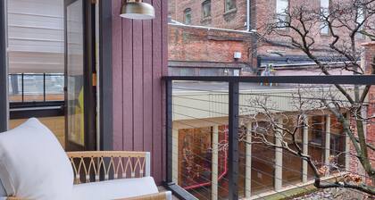 Historic Place Marie Downtown Lancaster- 2BD