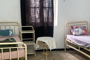 Basic Twin Room, City View | Free WiFi - Alliés (Tunis)