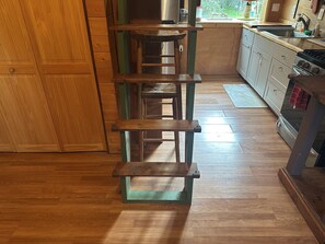 Fridge, microwave, oven, stovetop - Glamping Alaska Style - 5 Minutes to Kasilof Beach (Kasilof)
