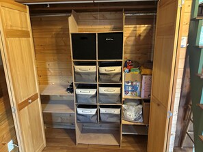 Interior - Glamping Alaska Style - 5 Minutes to Kasilof Beach (Kasilof)