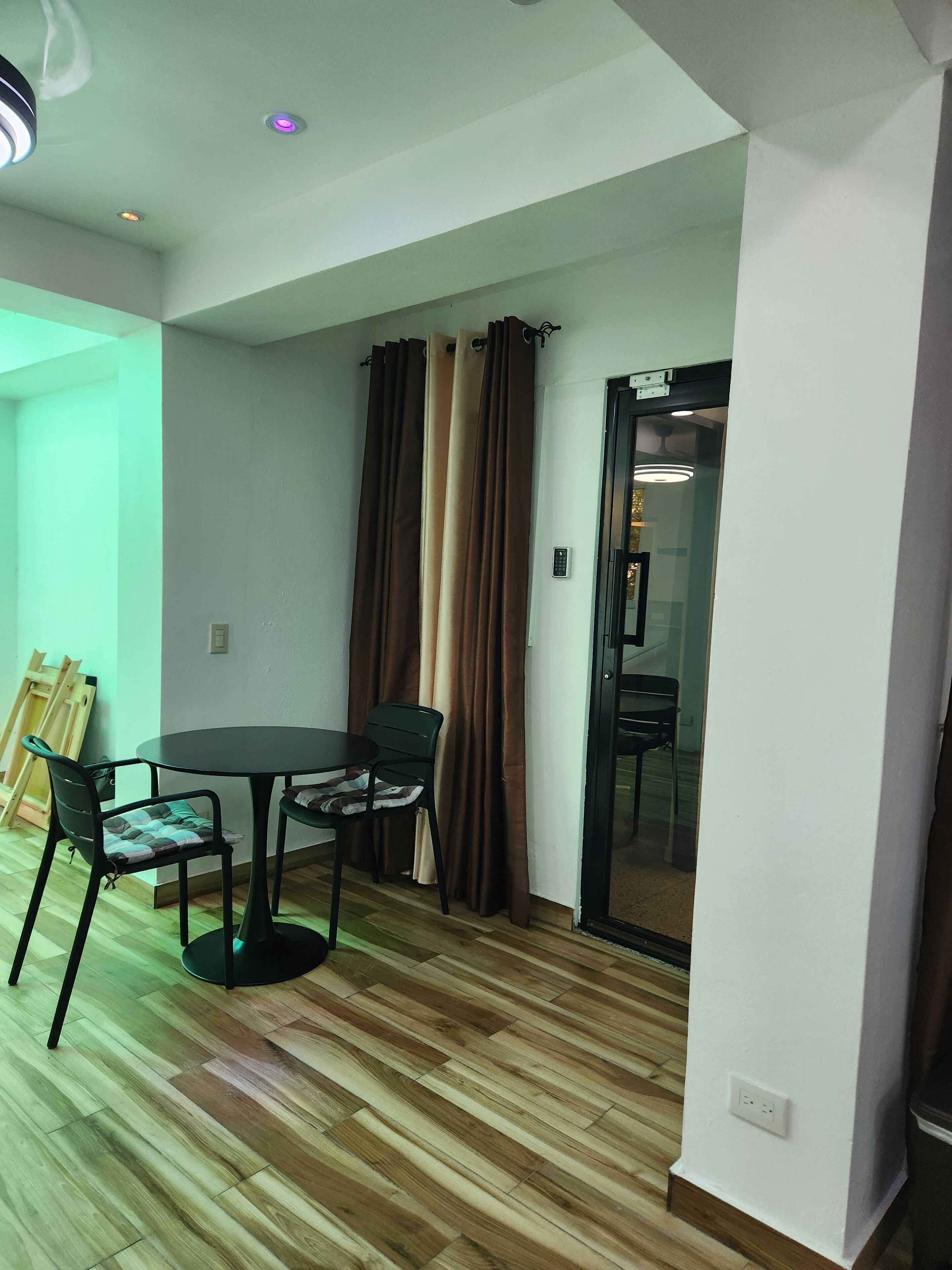 Overnattingsstedets uteomr åder