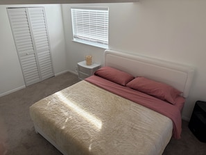 1 makuuhuone, silitysrauta/-lauta, Wi-Fi, vuodevaatteet