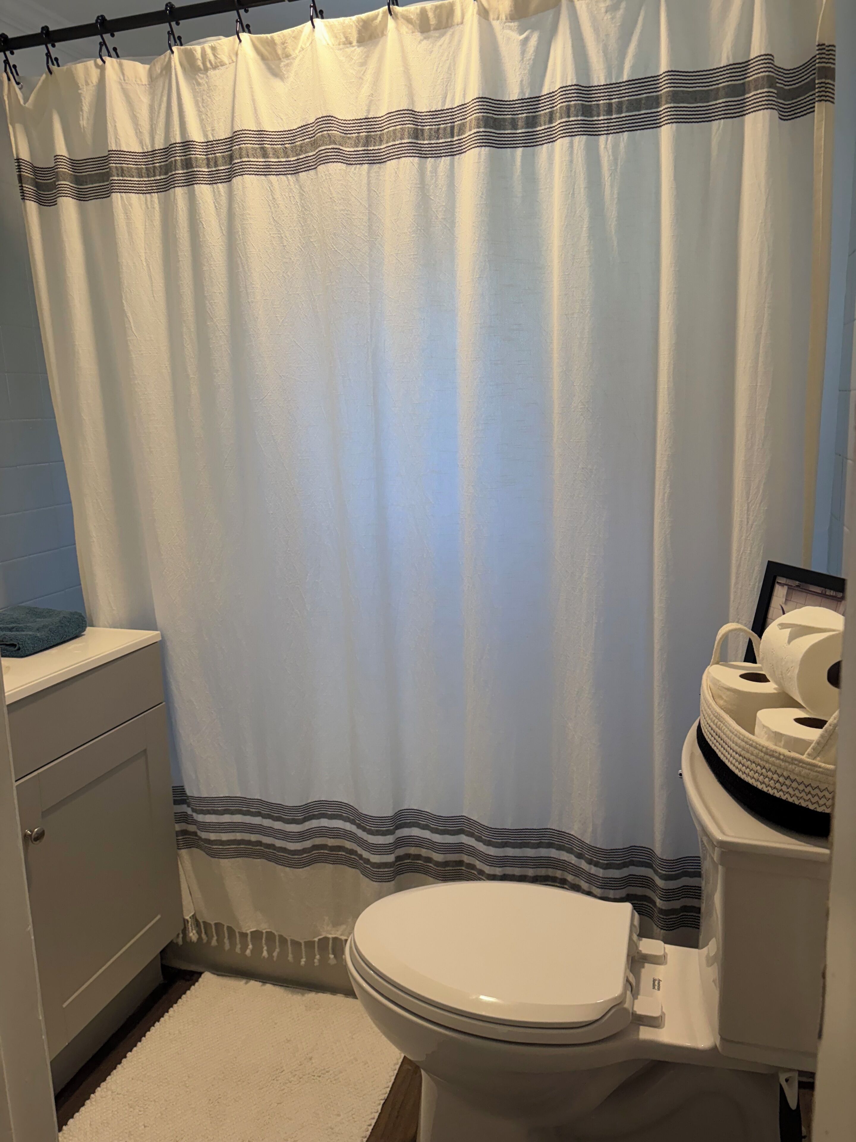 提供毛巾、番梘、廁紙