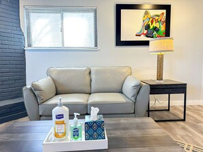 Smart TV, offices - 1BR Apt | 7 min to Integris Baptist Medical | Kitchen, Wi-Fi, Free Parking #41B (Oklahoma City)