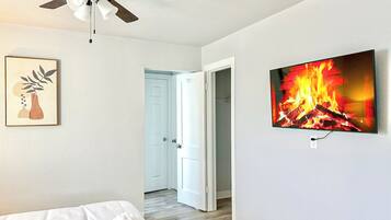 1 bedroom, free WiFi, bed sheets