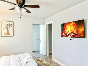 1 bedroom, free WiFi, bed sheets - 1BR Apt | 7 min to Integris Baptist Medical | Kitchen, Wi-Fi, Free Parking #41B (Oklahoma City)