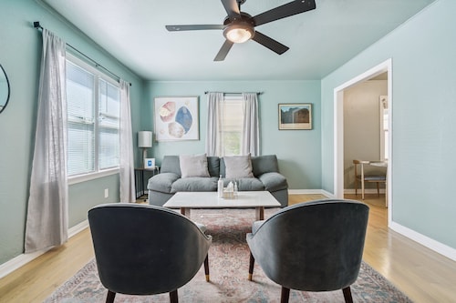 2BR Apt | 5 min to Rose State College | Kitchen, Wi-Fi, Free Parking  #L1