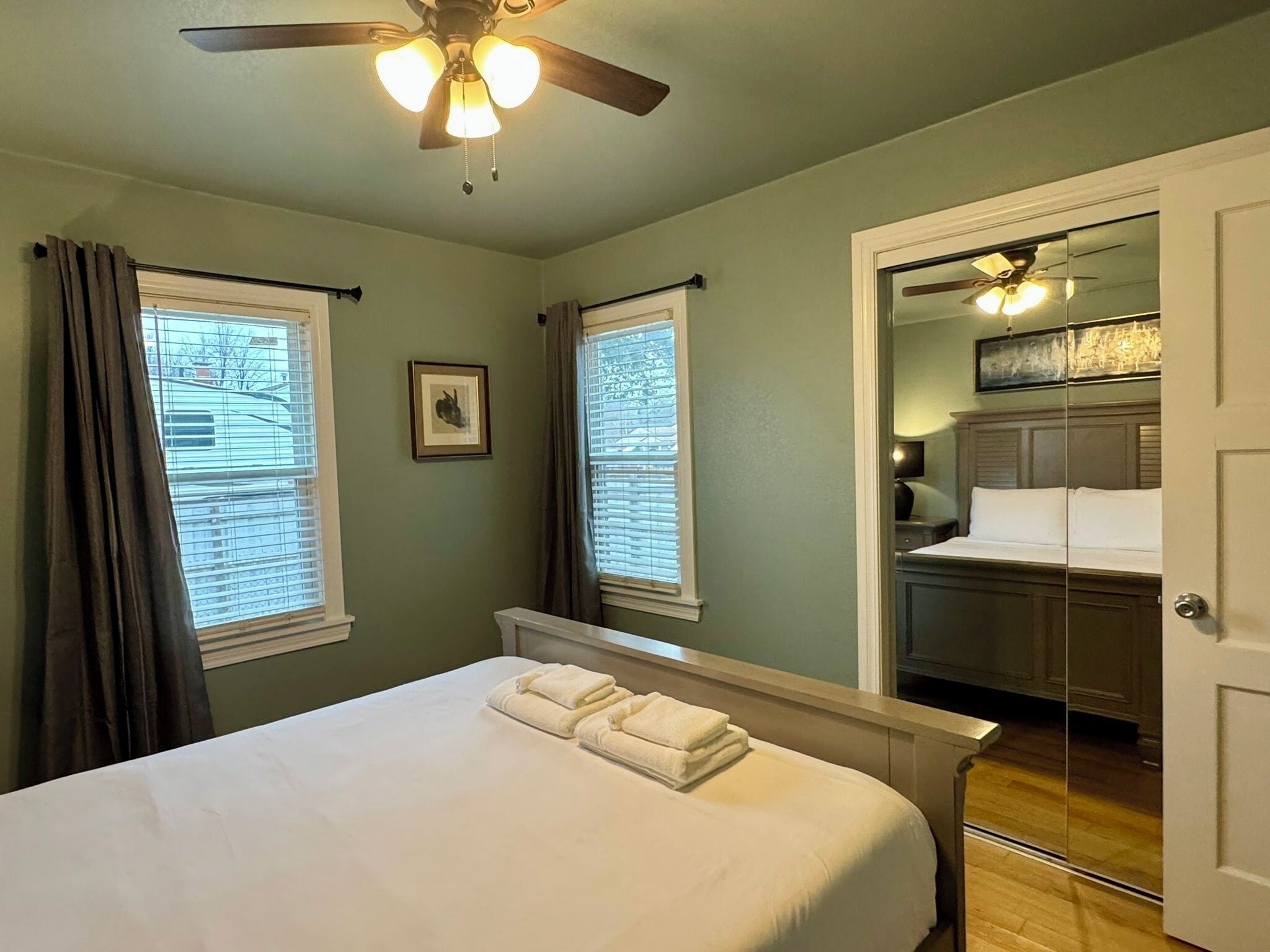 Desk, iron/ironing board, free WiFi