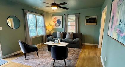 2BR Apt • 8 min to Tinker AFB | Kitchen, Free Parking, Self Check-In #L1