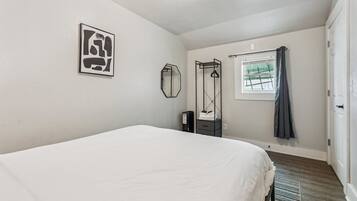 2 多间卧室、熨斗/熨衣板、免费 WiFi、床单