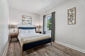 5 bedrooms, free WiFi - 5BR Home | Insurance & Temporary Housing #12 (Bethany)