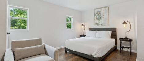 7 chambres, fer et planche à repasser, Wi-Fi gratuit