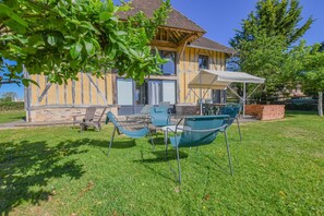 Terrace/patio - La Maison de Papy - COURTERANGES (COURTERANGES)