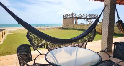 Casa P na Areia com Piscina e Ar em Morro Branco