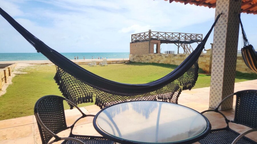 Casa P na Areia com Piscina e Ar em Morro Branco