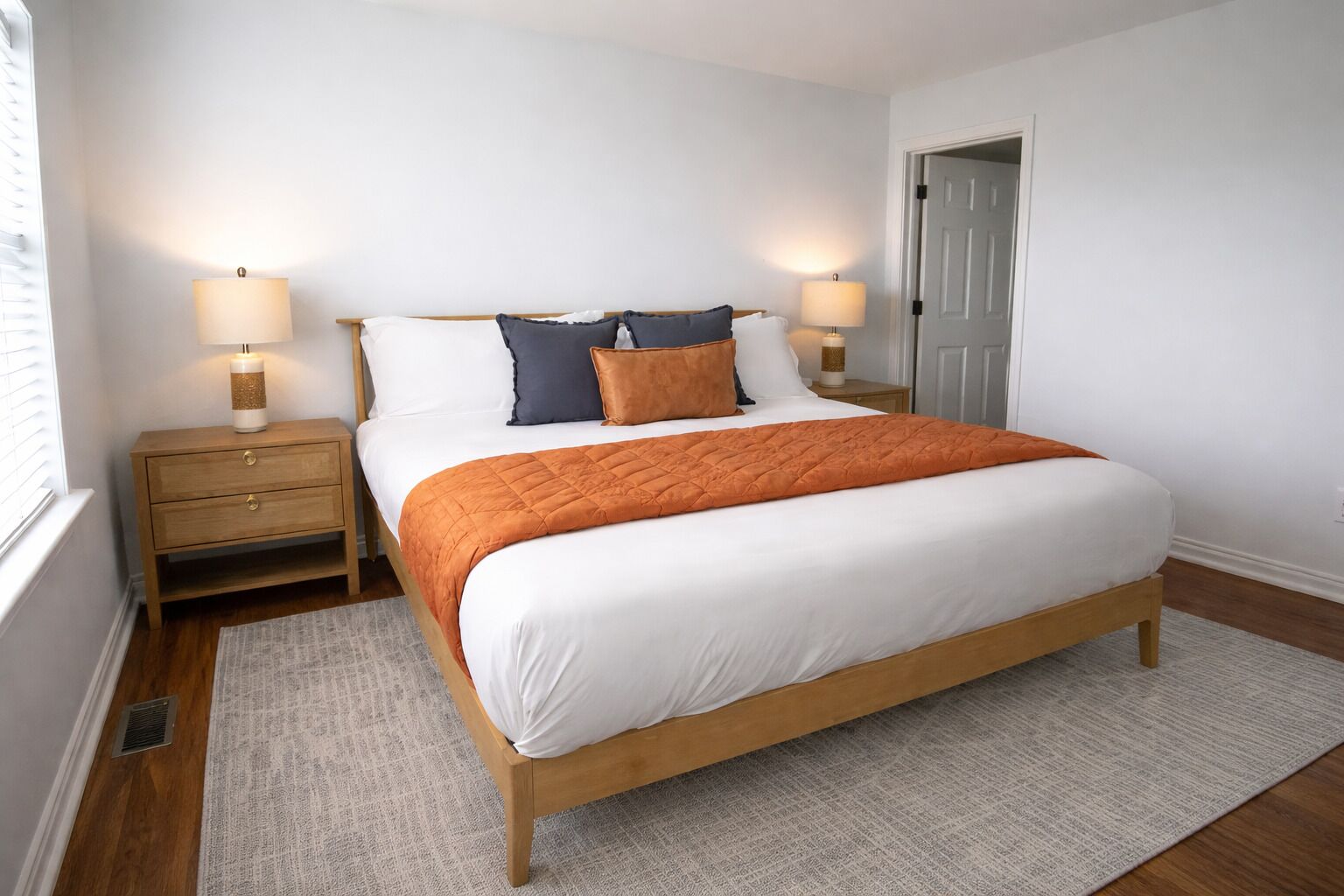 4 chambres, bureau, fer et planche à repasser, Wi-Fi