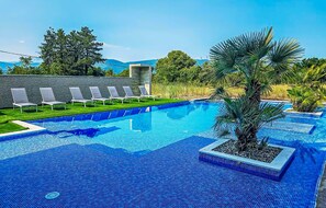 Pool - Amazing home in Donji Prolozac (Donji Prolozac)