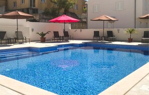 Pool - Stunning apartment in Okrug Gornji with outdoor swimming pool (Okrug Gornji)