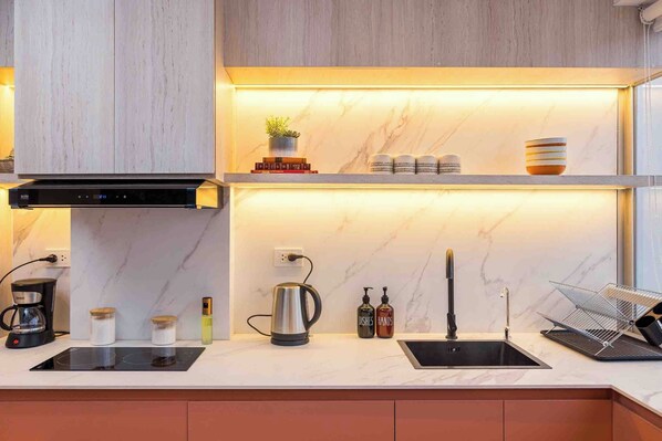 Shared fridge, microwave - Le Foyer Flats Sudamerica Rooms (Arequipa)