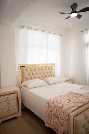 3 bedrooms, WiFi, bed sheets