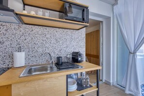 Panoramic Apartment, 1 Bedroom, Kitchen, Sea View | Private kitchen | Fridge, microwave, stovetop, espresso maker - VFH La Rada Apartments (Porticello)