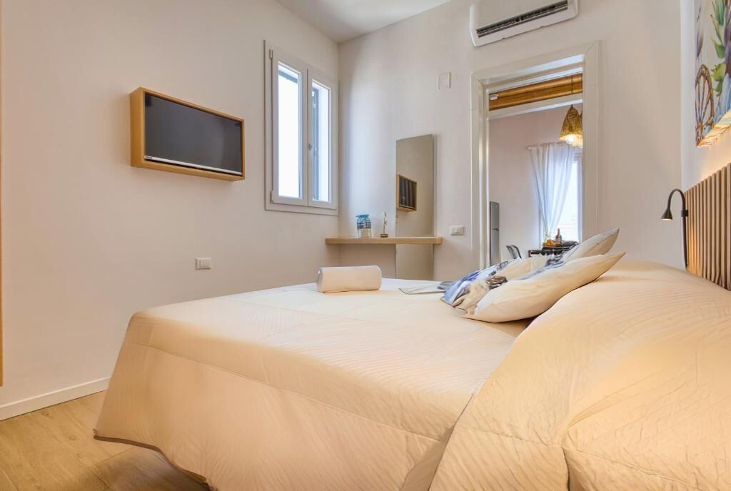 時尚公寓, 1 間臥室, 露台 | 記憶棉床墊、遮光窗簾/窗簾、熨斗/熨衫板、免費 Wi-Fi