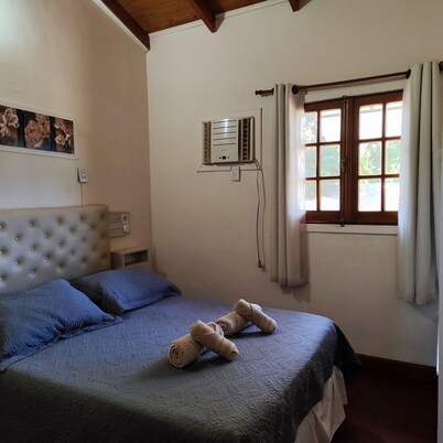 Duplex 2 a few minutes from downtown