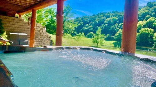 Hunters Hollow Lodge W/ Outdoor Hot Tub & New Swimming Pool