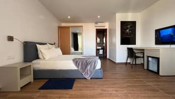 Tallelokero huoneessa, ilmainen Wi-Fi