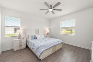 3 bedrooms, desk, free WiFi, bed sheets