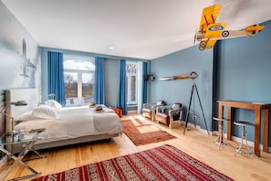 Fer et planche à repasser, accès Internet, draps fournis